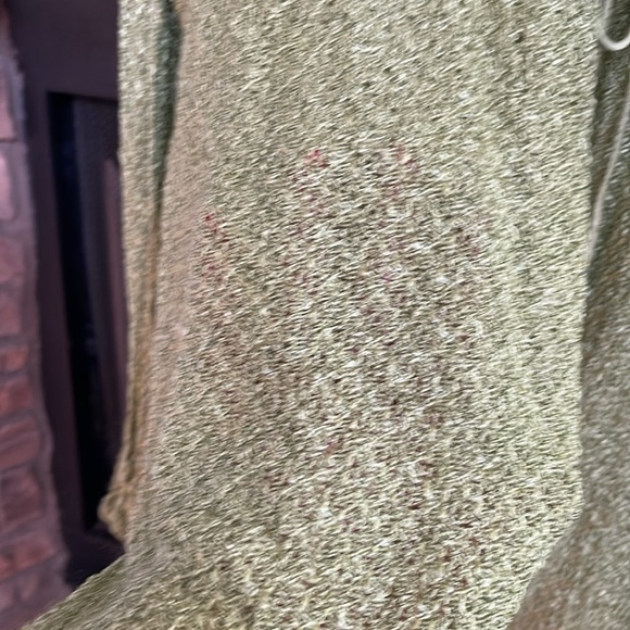 Style n Design green cape w/ cascading ruffles down the front & end of sleeve. L - Picture 9 of 9